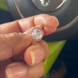 Elegant Gold and Silver Women's Ring